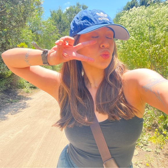 🌿 Meet your Posher, Erika 🌿 - Picture 1 of 1